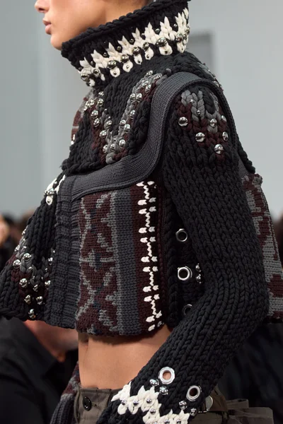 Look 34